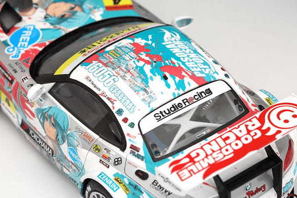 【魅惑のモデルカーの世界】アートギャラリー「BMW・Z4（初音ミク／GOODSMILE RACING）」