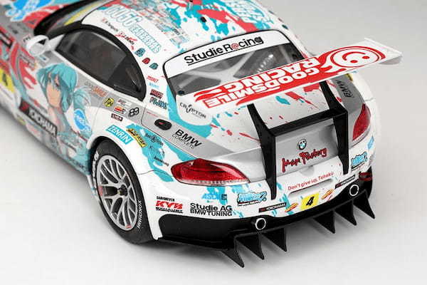 【魅惑のモデルカーの世界】アートギャラリー「BMW・Z4（初音ミク／GOODSMILE RACING）」