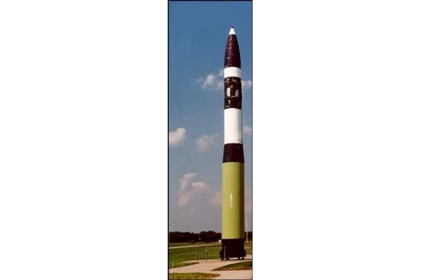 UFOが核ミサイルの発射ボタンを押した?元米空軍大尉が明かす“核戦争寸前”だった衝撃の内部告発の画像2