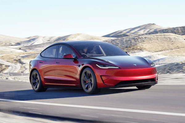 テスラ CO2削減に貢献するモデル3、モデルYの価格を引き下げし、超高性能グレード「パフォーマンス」も追加発売