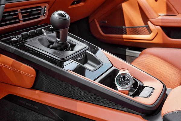 ポルシェ　ピュアなドライビングプレジャーが得られる限定モデル「ポルシェ911S/T」の予約受注開始