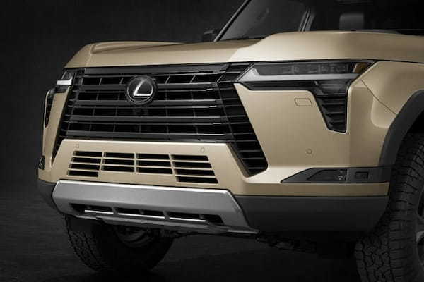 レクサスが今秋に新型GX550を日本で通常販売すると発表。合わせてGX550“OVERTRAIL+”を先行販売するとアナウンス