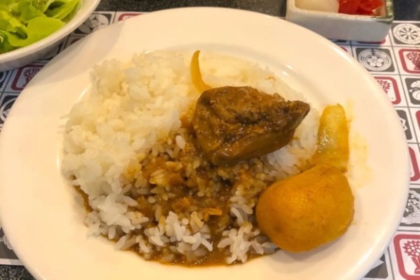 専門店超え!? カレー研究家が教える「極上カレーが味わえる意外な名店」7選