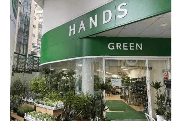 ハンズ渋谷店の看板が新しいロゴに