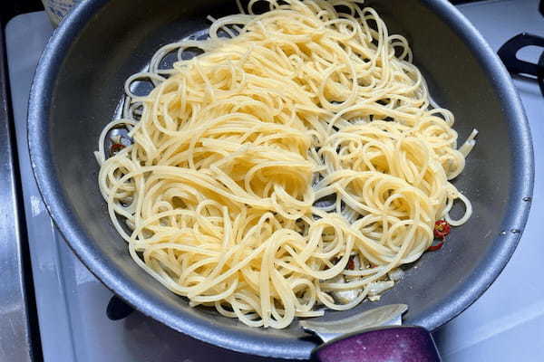 鳥羽周作シェフの「無限パスタ・ゼロ」で“乳化”を会得　ソースが絡んで最高…