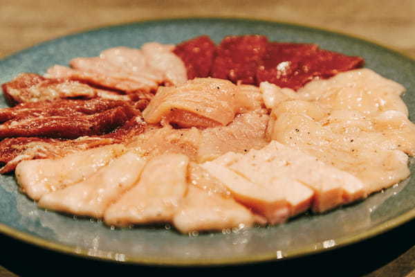 「焼肉うしごろ」が提案する“美食ホルモン”の2号店『焼肉ホルモン うしごろ 銀座店』2023年3月10日(金)グランドオープン
