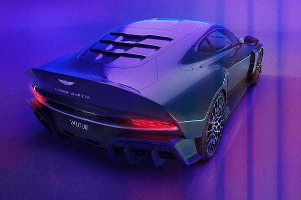 アストンマーティン、V12ツインターボ＋6速MT搭載の「Valour」世界初公開。内燃機関時代の最後のモデル