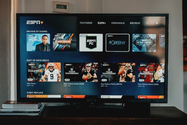 テレビの寿命はどのくらい?こんな症状が出たら買い替えのサイン!