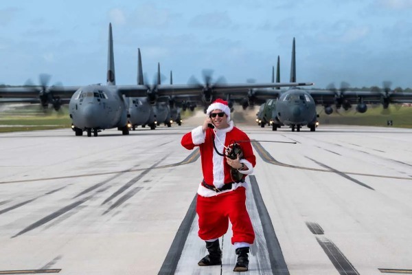 航空自衛隊C-130が参加 人道支援任務「クリスマス・ドロップ作戦」