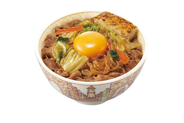 【すき家】月が出た。丼の上に。たまごを月に見立てた季節商品「月見すきやき牛丼」を今年も販売　“すき焼き”の贅沢な味わいをご堪能あれ！