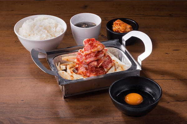焼肉ライクのご当地焼肉シリーズ・第3弾は青森県十和田市のソウルフード「十和田ご当地グルメ‼バラ焼き」を肉タワーにて提供。7月14日(金)から全国89店舗で販売開始