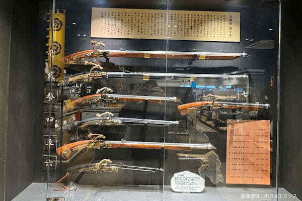 刀と銃を家に忘れた!→なぜか売ってるPAを発見 「合戦の前に寄りたい」と話題に
