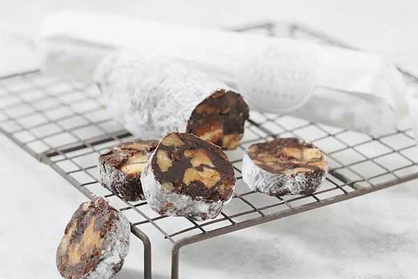 【2/1新登場のハート型チョコケーキも!とろけるように甘い『バレンタイン限定』スイーツを発売】パティスリーピネードよりギフトにもおすすめなバレンタイン商品が登場