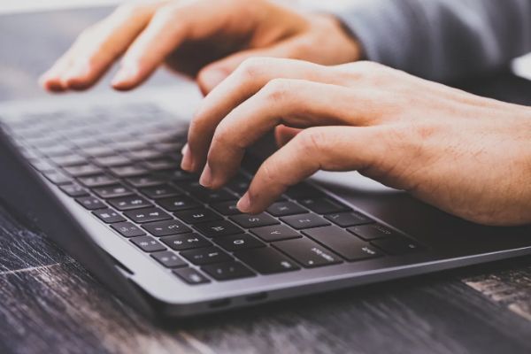 【お疲れ様です】の使い方とは?正しいマナーを徹底解説!