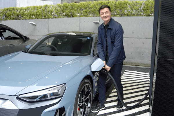 アウディ 150kW急速充電設備の「チャージングハブ」を東京千代田区紀尾井町にオープン