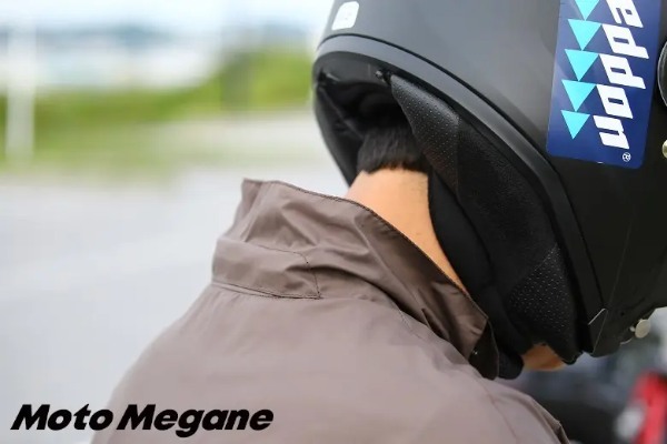 今風の落ち着いたバイク用ジャケット『ヘンリービギンズ フィールドメッシュジャケット』