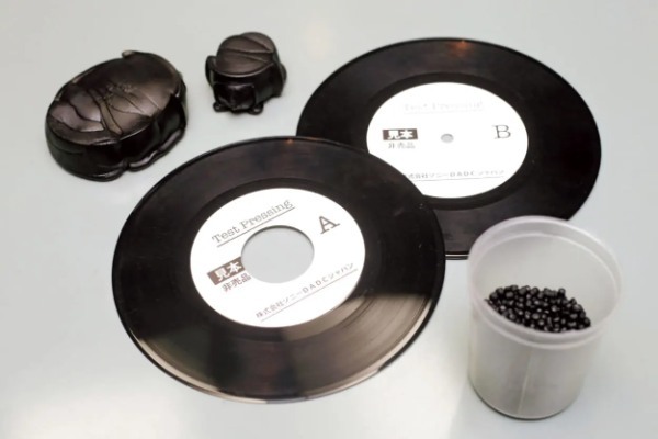 一貫生産で高音質! ソニーミュージックのレコード工場に潜入!