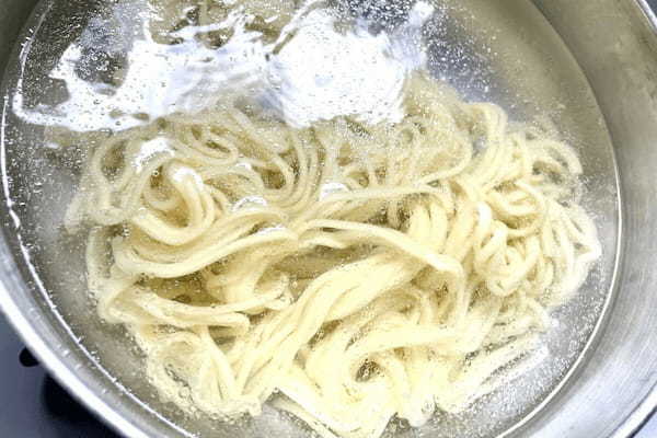30円の中華麺に“タレ”を混ぜるだけ 「究極のまぜそば」がガチでハマる