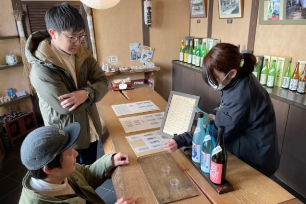 松江が誇る地酒「李白」の蔵元が松江のグルメ・酒場・観光スポットを完璧ナビゲート! 最高の1泊2日松江酒旅プラン完成!? きき酒師の漫才師「にほんしゅ」が巡る山陰・松江!(前編)