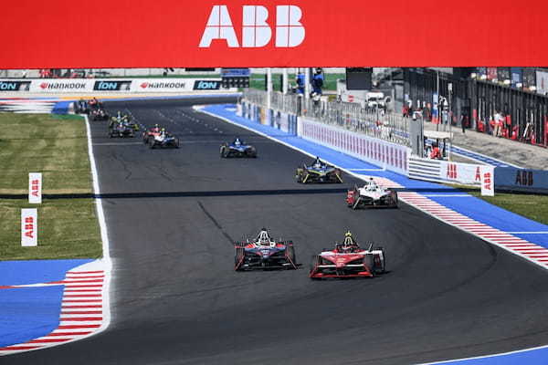 フォーミュラEシーズン10 第7戦イタリア・ミサノ 日産ローランドが痛恨のバッテリー切れで優勝を逃す