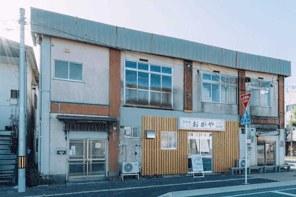 ラーメン屋がなかった秋田県男鹿駅前に8月にオープンしたラーメン店「おがや」毎日50食 完売の看板メニュー「究極の男鹿塩ラーメン」の袋麺を開発