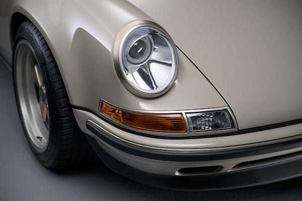 ポルシェ911(Type964)のレストアを手掛けるシンガー ヴィークル デザインが、コーンズとパートナーシップ契約を締結
