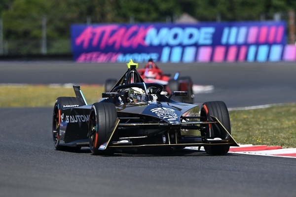 フォーミュラEシーズン9 第12戦 アメリカ・ポートランド エンビジョン・ジャガーのニック・キャシディが今季3勝目。チャンピオンシップも1点差で2位