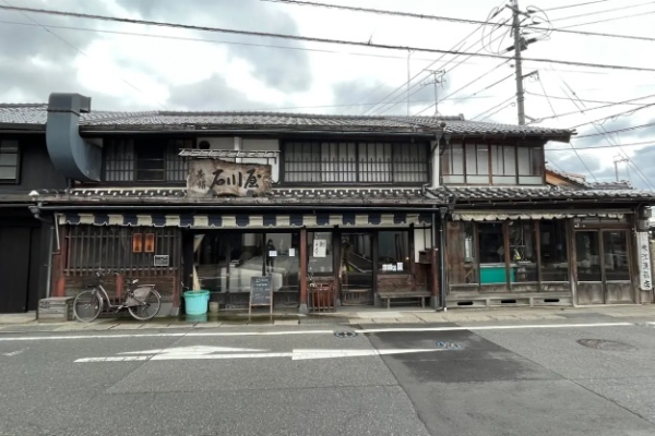 松江が誇る地酒「李白」の蔵元が松江のグルメ・酒場・観光スポットを完璧ナビゲート! 最高の1泊2日松江酒旅プラン完成!? きき酒師の漫才師「にほんしゅ」が巡る山陰・松江!(前編)