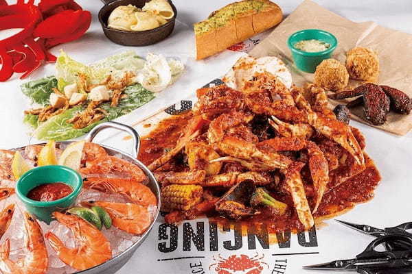 【テーブルの上で仕上げる、とろーりデザート&カクテル】DANCING CRABのバレンタイン&ホワイトデーフェア