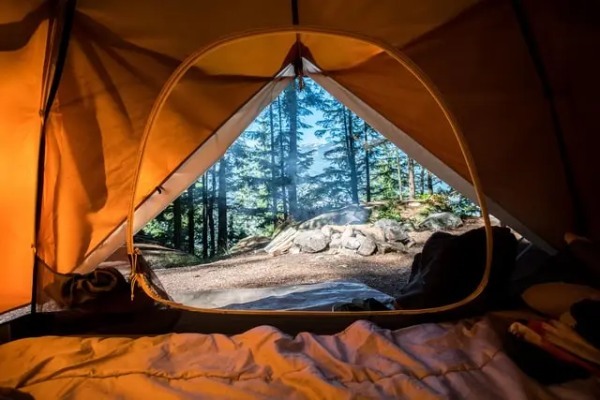 ファミリーキャンプの快適性は寝具次第。寝心地抜群のマットおすすめ5選！