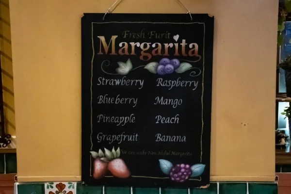 アメリカ軍人に人気のメキシコ料理店「マイクス」に行ってきた