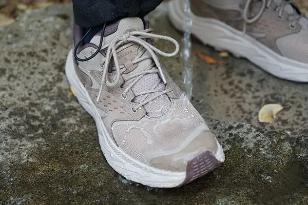 【スニーカーレビュー】HOKA「ANACAPA 2 LOW GTX」は旅＆アウトドア好きの頼れる相棒！