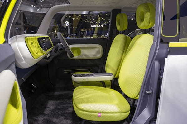 スズキがEV時代のワゴンRを示唆する「eWX」をジャパンモビリティショー2023で初披露