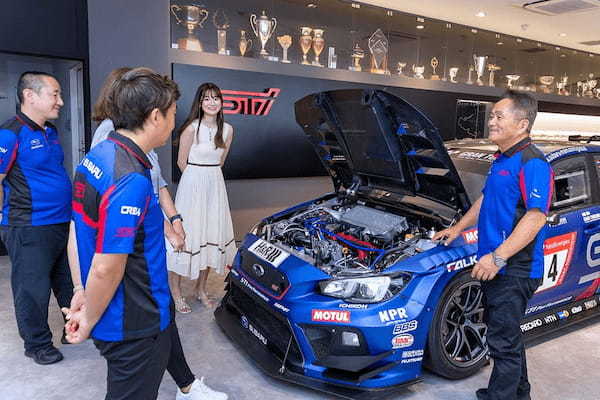 EJ20有終の美をお手元に!大好評のKYOSHO MINI CAR & BOOK、最新号はSUBARU WRX STI NBR CHALLENGE 2022!【モデルカーズ】