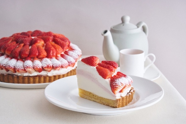 「今日をちょっと特別にする、ケーキ時間。」がテーマのパティスリーカフェにリニューアルオープン!カフェ&ブックス ビブリオテーク 大阪・梅田 4月5日より、心も満たす豊かな新作ケーキ全8種勢ぞろい