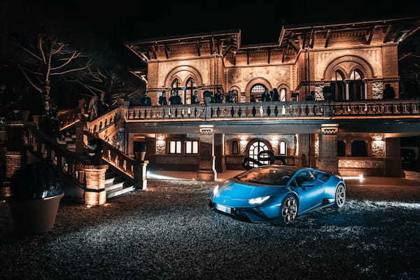 伊ボローニャから山脈を駆け抜ける！ ｢ランボルギーニ･ウラカン｣､V10エンジンで究極のドライブ