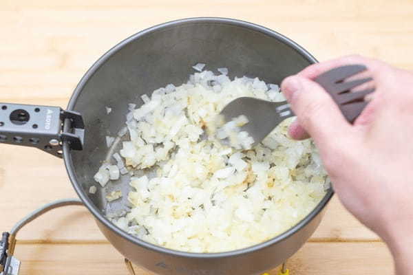 【カルディ】食材があればキャンプ中も大満足！ 見た目は最高、味は本格的！