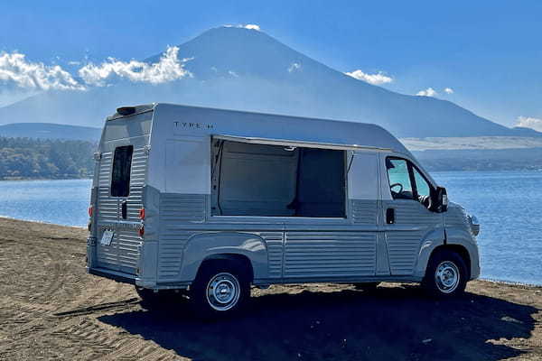 モチーフは懐かしのシトロエンHトラック。レトロなデザインの最新ワンボックスバン「タイプH」発売