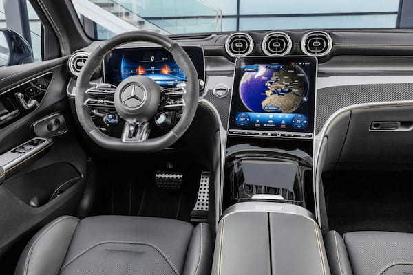 メルセデス・ベンツ　驚異の1000Nm超えSUV「メルセデスAMG GLC 63 S E PERFORMANCE」を発売
