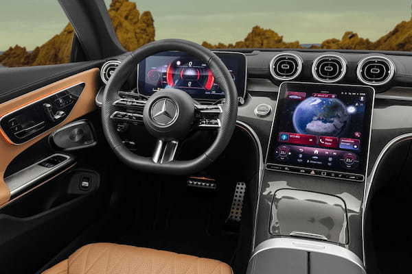 メルセデス・ベンツ 新型CLEクーペ登場 伝統のロングノーズでスタイリッシュな2ドアクーペ