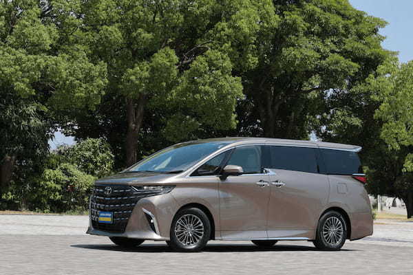 登録車販売台数は7カ月ぶり、軽乗用は8カ月ぶりの前年実績超え。アルファード、ランドクルーザー250が好調！（24年7月の全乗用車 国内販売登録ランキングTOP20とブランド別販売台数 ）