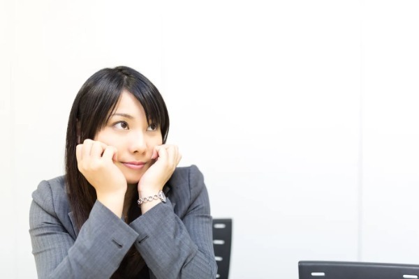 仕事をサボる人の特徴とは？サボりたくなる原因と解決法をご紹介！