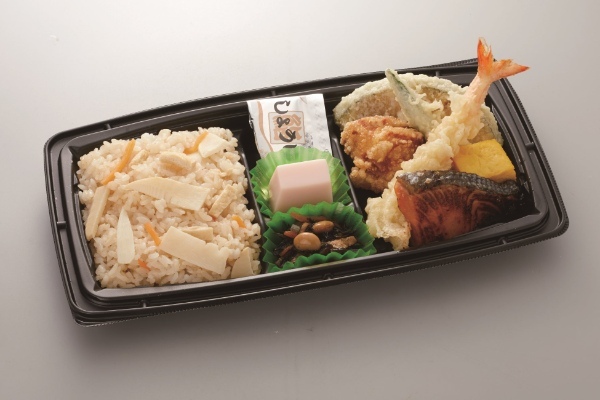 和食さと テイクアウト 一足早く「真鯛のちらし寿司」や「筍ごはん」が新登場!!