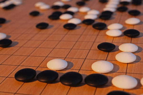 「岡目八目」とはどんな意味のことば?「岡目」と「八目」とはなにを指しているの?
