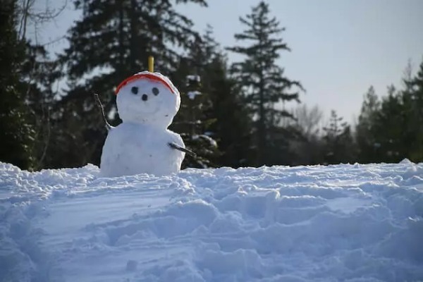 札幌の雪遊びスポット4選。そりやチューブ滑りなどアクティビティを満喫！