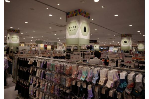 中間決算は衣料・住関連が回復も低落トレンドは継続……GMS復活の道筋は?