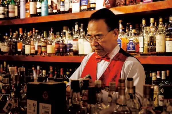 3000種類もの世界の洋酒が揃う「洋酒博物館」（銀座）｜whiskyを愉しむBAR