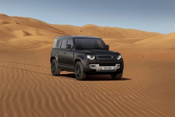 「DEFENDER EASTNOR DARKEDITION(ディフェンダー イースナー ダーク エディション)」を、限定170台で受注開始
