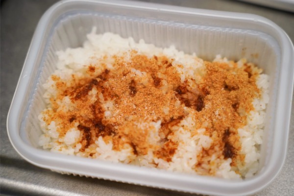 リュウジ氏考案、”バカの弁当”が簡単＆激ウマ　卵1個で卵焼きを作る裏ワザが便利すぎ