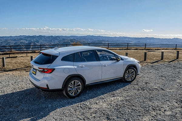 【注目モデル試乗】「快適」というフレーズはこのクルマのためにある! SUBARUの新顔、レヴォーグ・レイバックの絶品クルージング性能